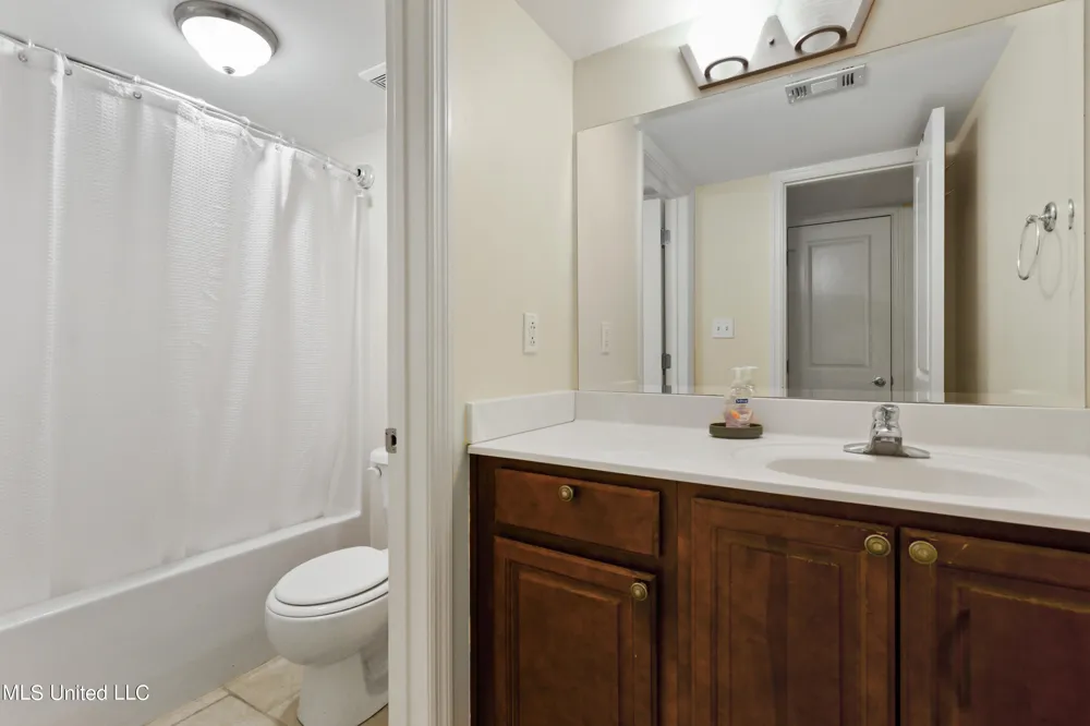502 Beach Boulevard Biloxi, MS 39530