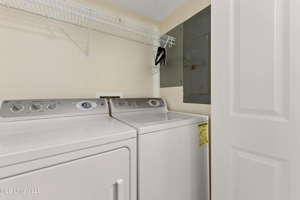 502 Beach Boulevard Biloxi, MS 39530