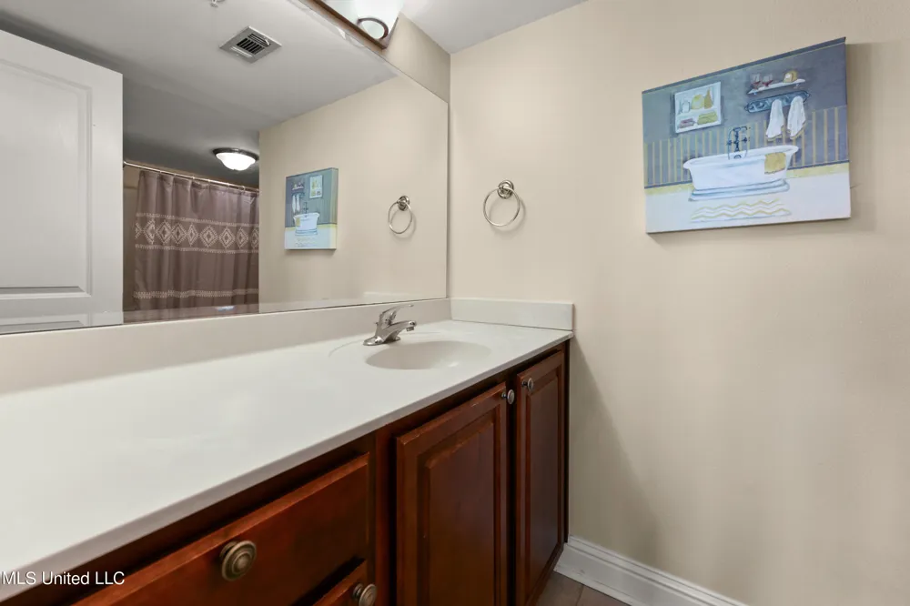502 Beach Boulevard Biloxi, MS 39530