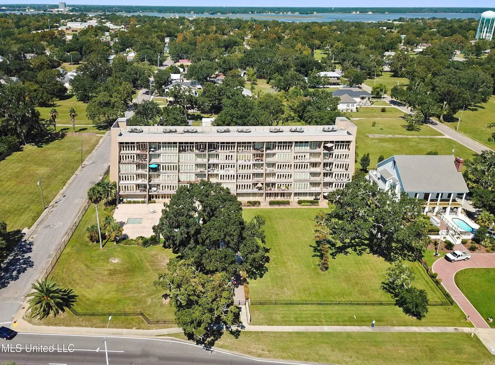 502 Beach Boulevard Biloxi, MS 39530