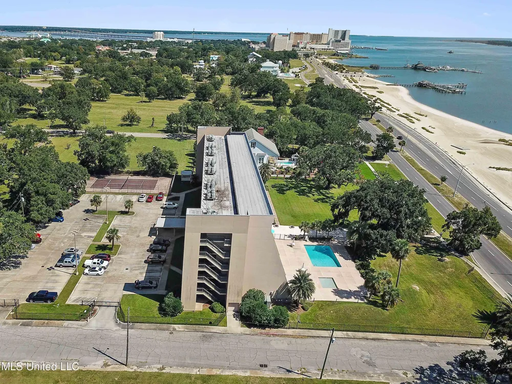 502 Beach Boulevard Biloxi, MS 39530