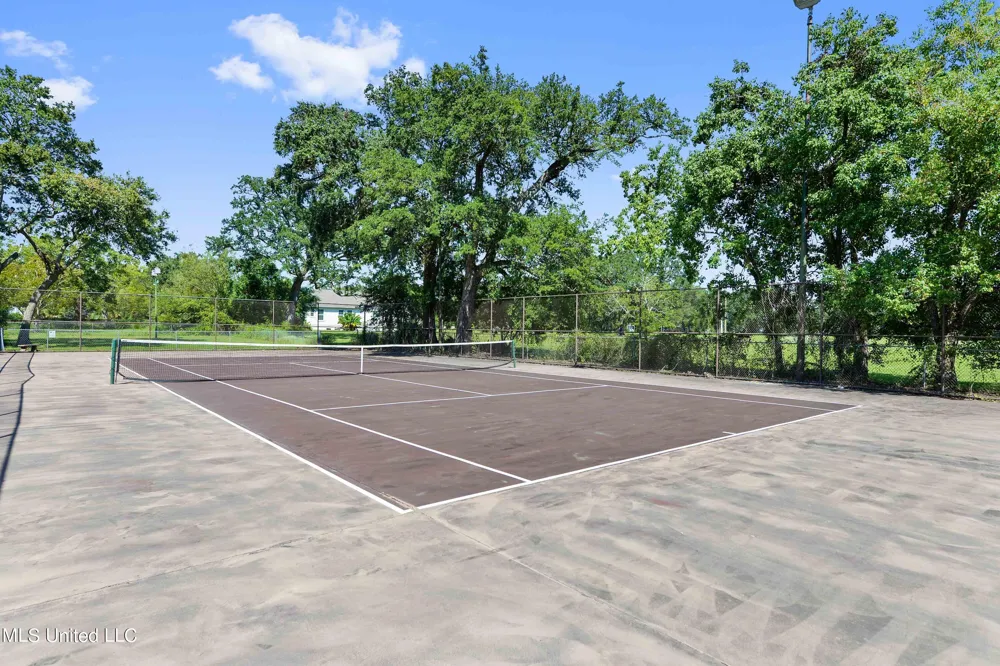 502 Beach Boulevard Biloxi, MS 39530