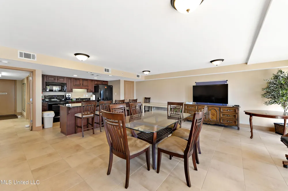 502 Beach Boulevard Biloxi, MS 39530