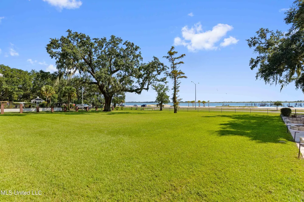 502 Beach Boulevard Biloxi, MS 39530