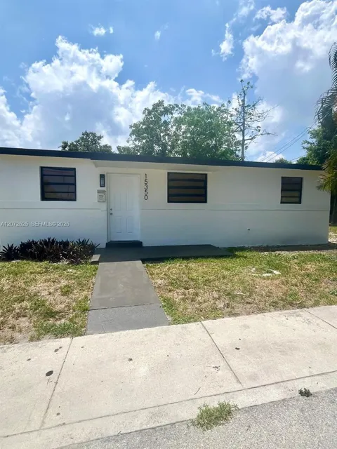 15350 NE 14th Ct