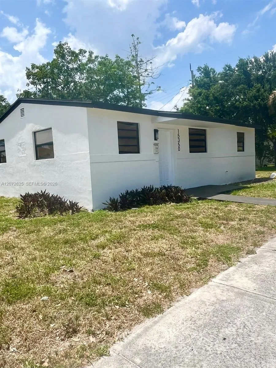 15350 NE 14th Ct North Miami Beach, FL 33162