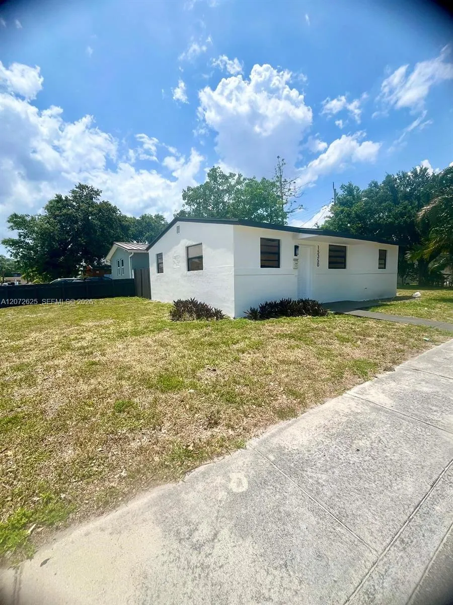 15350 NE 14th Ct North Miami Beach, FL 33162