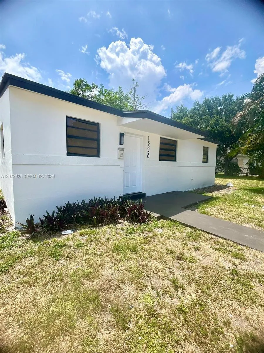 15350 NE 14th Ct North Miami Beach, FL 33162