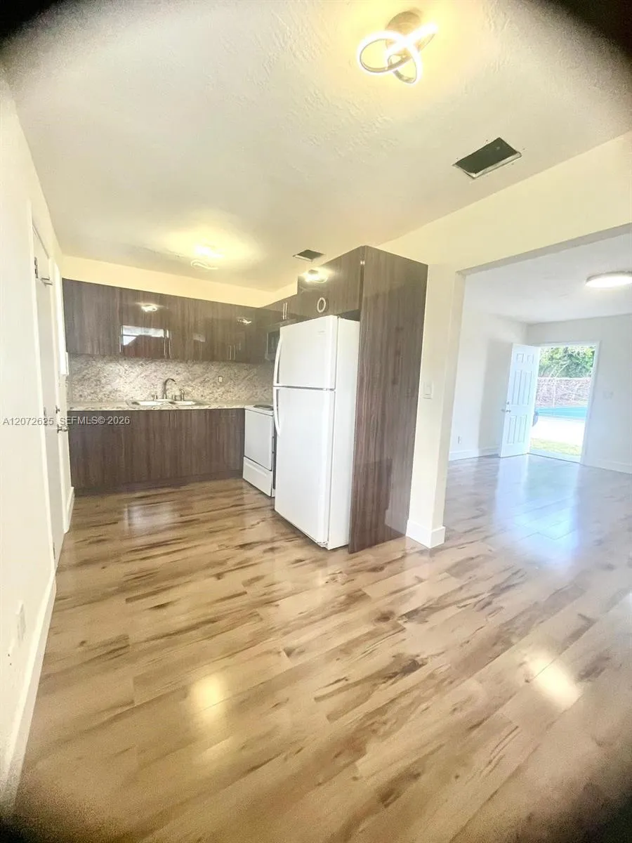 15350 NE 14th Ct North Miami Beach, FL 33162