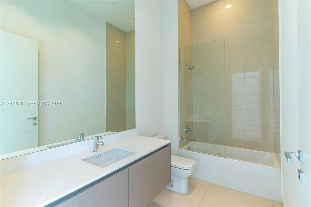 3250 NE 188th St #101 Aventura, FL 33180