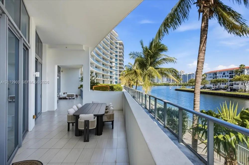 3250 NE 188th St #101 Aventura, FL 33180