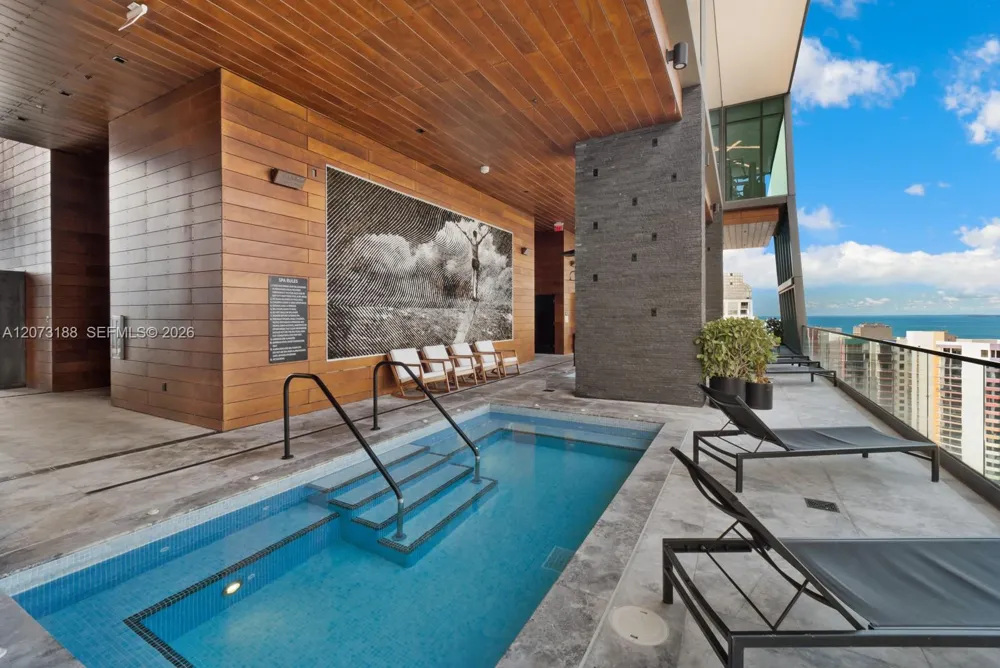 1451 Brickell Ave #2405 Miami, FL 33131