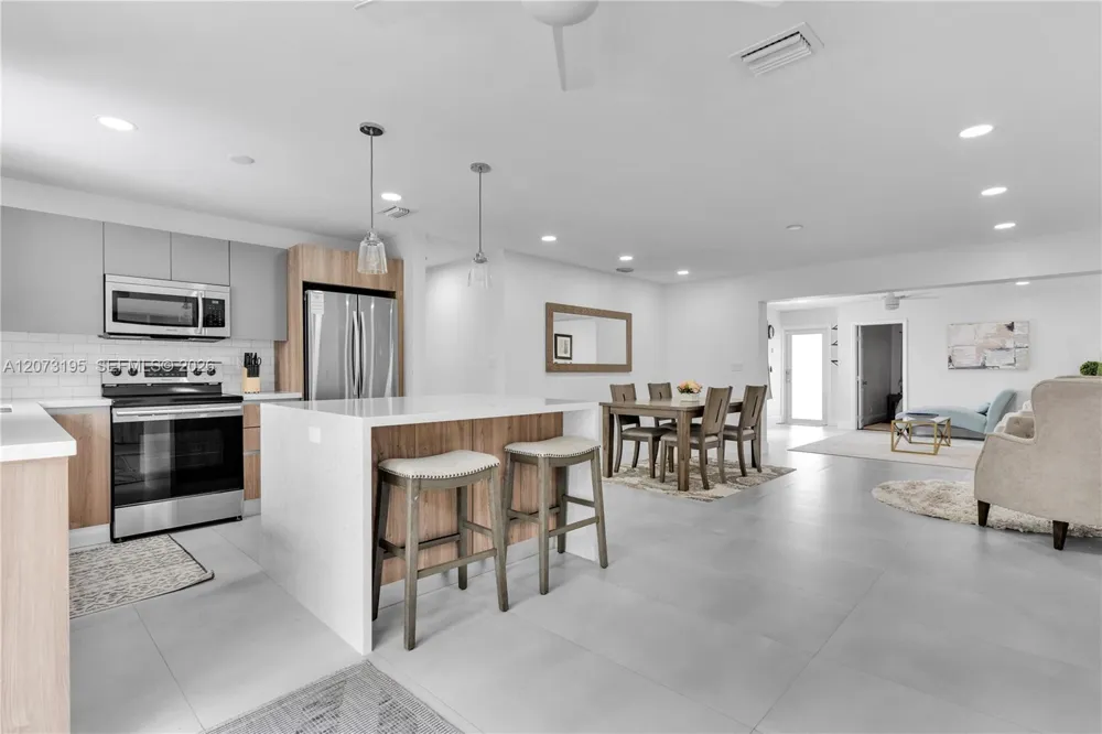 617 NW 30th Ct Wilton Manors, FL 33311