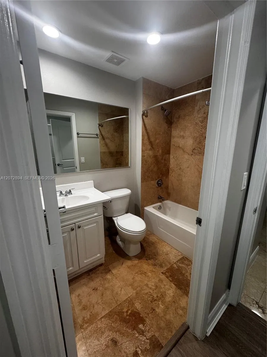1750 NW 107th Ave #M510 Sweetwater, FL 33172
