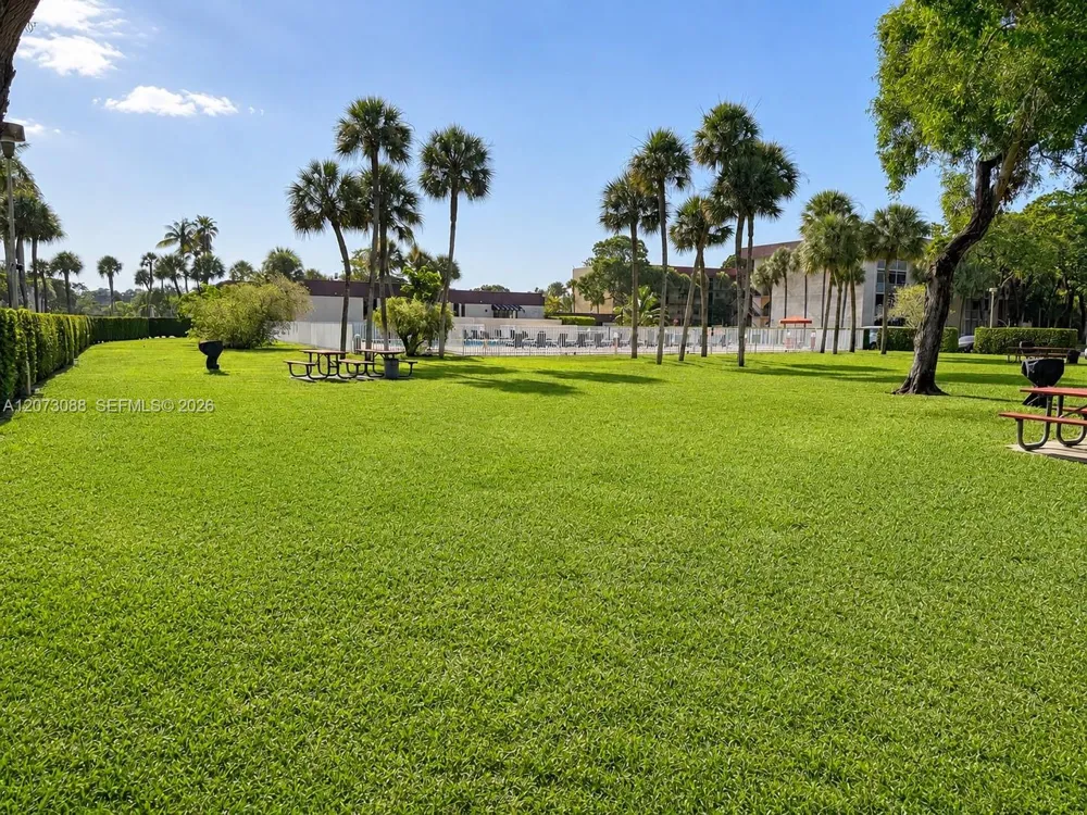 3141 NW 47th Ter #324 Lauderdale Lakes, FL 33319
