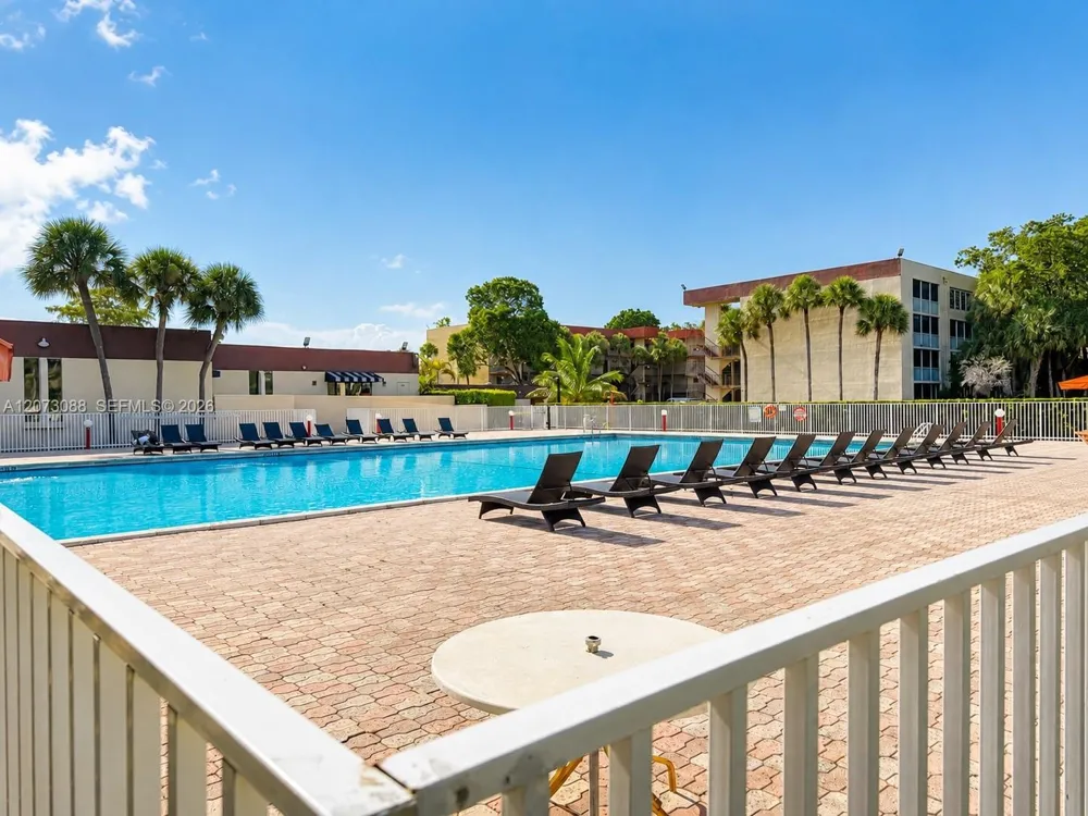 3141 NW 47th Ter #324 Lauderdale Lakes, FL 33319