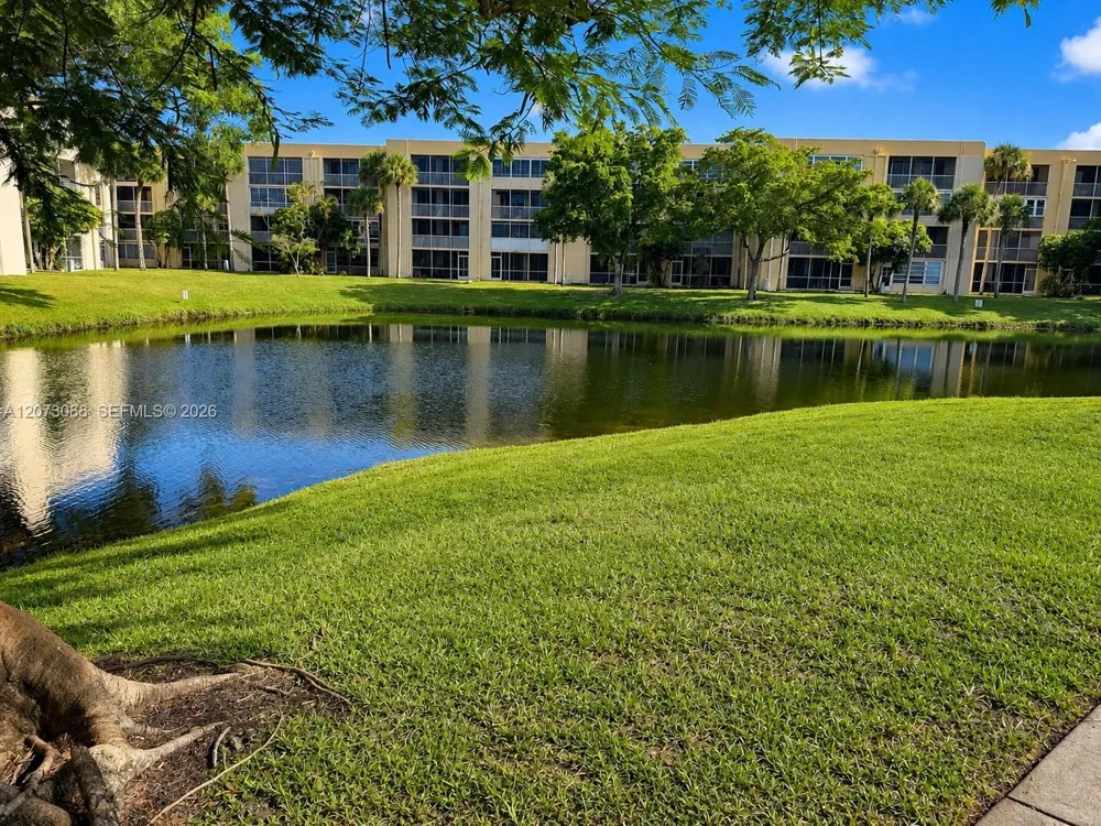 3141 NW 47th Ter #324 Lauderdale Lakes, FL 33319