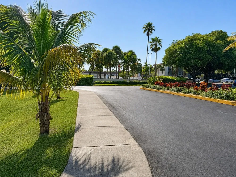 3141 NW 47th Ter #324 Lauderdale Lakes, FL 33319