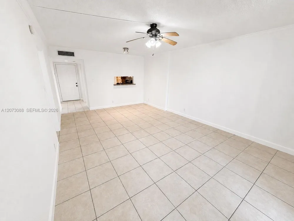3141 NW 47th Ter #324 Lauderdale Lakes, FL 33319