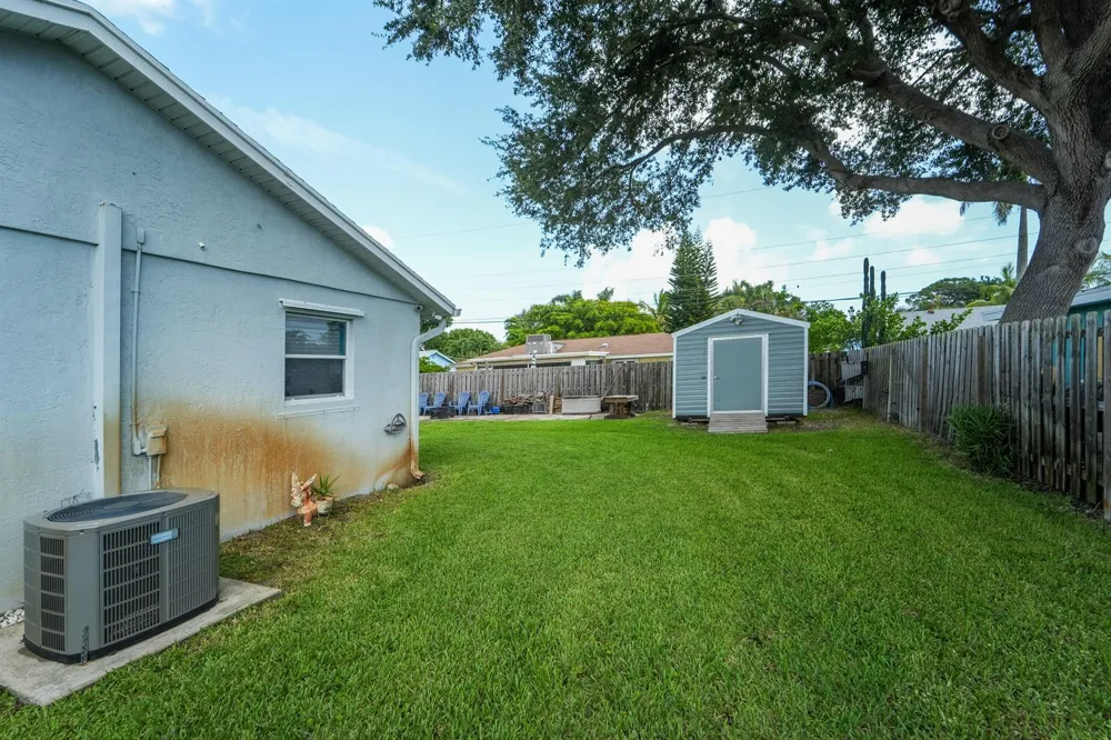 225 RIVER TERRACE DRIVE Jupiter, FL 33469