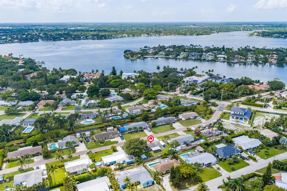 225 RIVER TERRACE DRIVE Jupiter, FL 33469