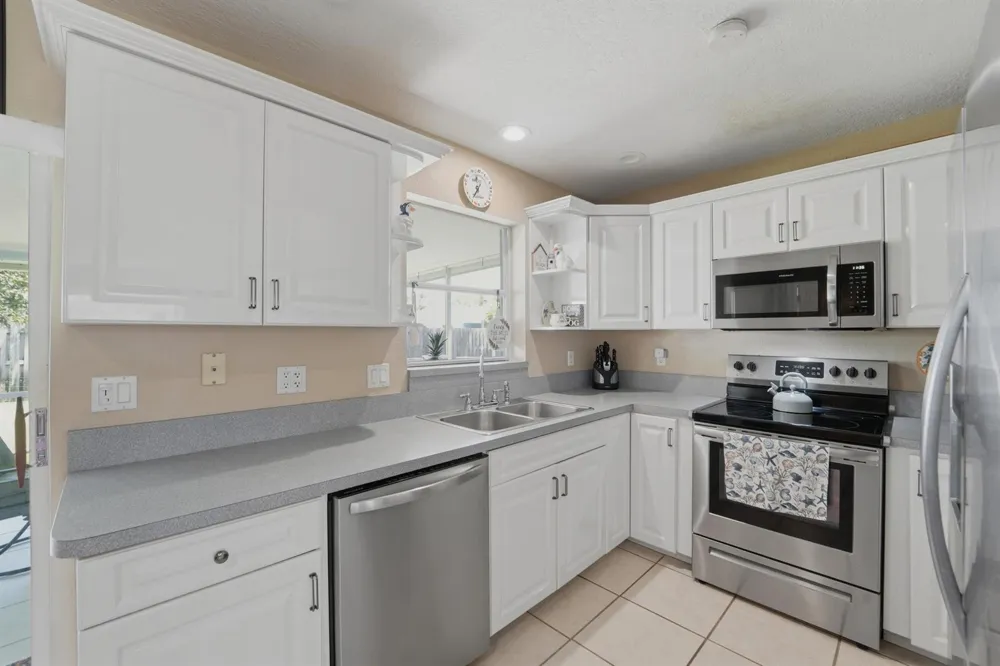 225 RIVER TERRACE DRIVE Jupiter, FL 33469