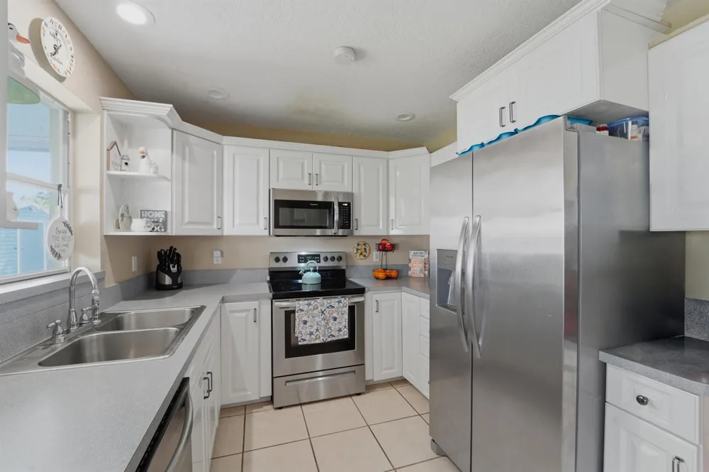 225 RIVER TERRACE DRIVE Jupiter, FL 33469