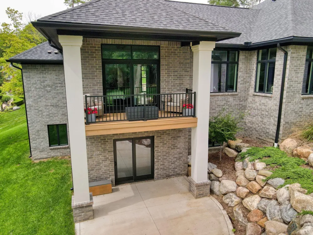 521 Iroquois Court Oxford Charter Township, MI 48371
