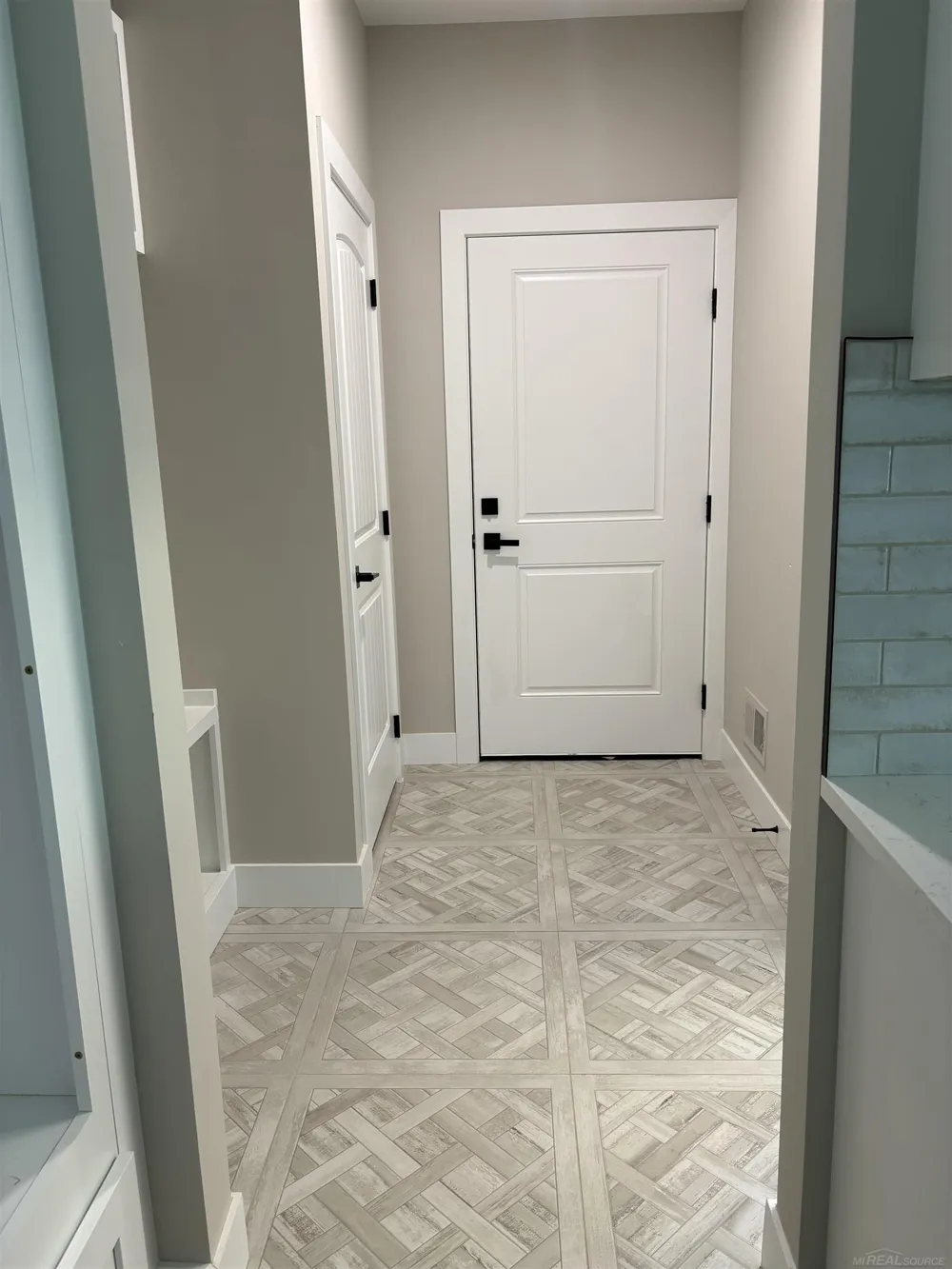 10505 Excalibur Drive Shelby Charter Township, MI 48315