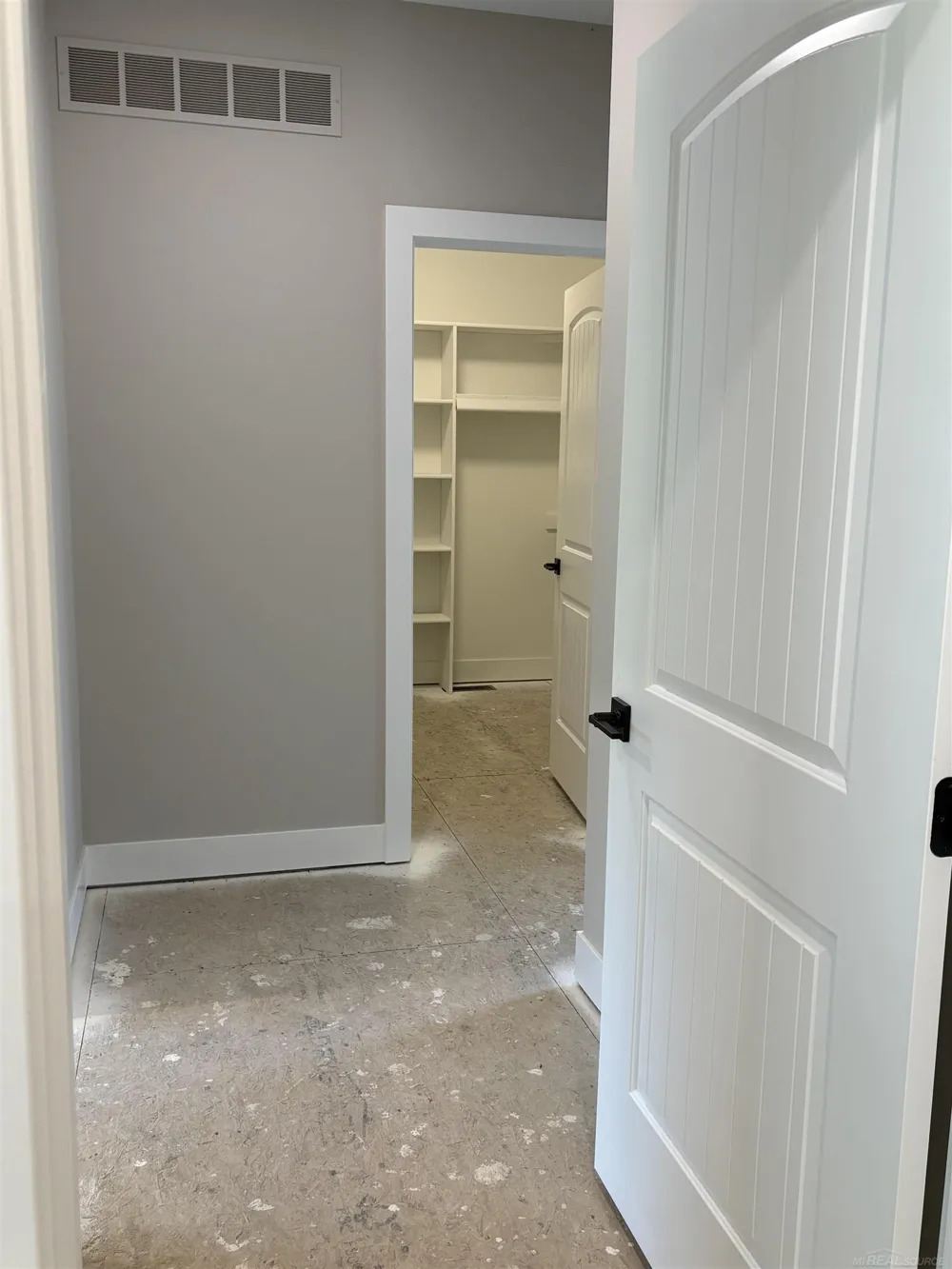 10505 Excalibur Drive Shelby Charter Township, MI 48315