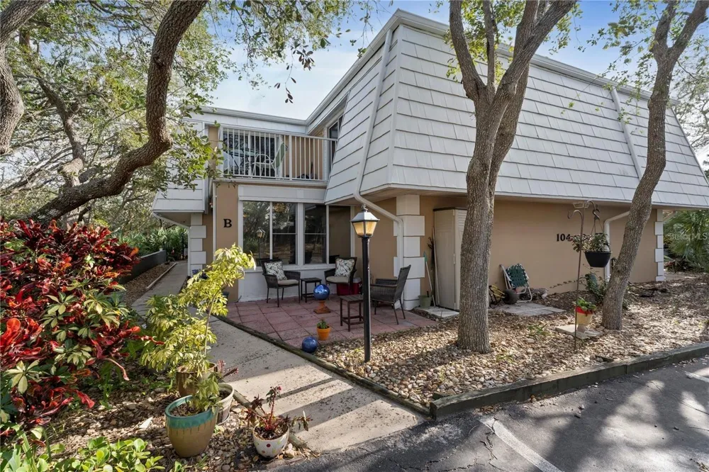 4150 S ATLANTIC AVENUE #104 B New Smyrna Beach, FL 32169
