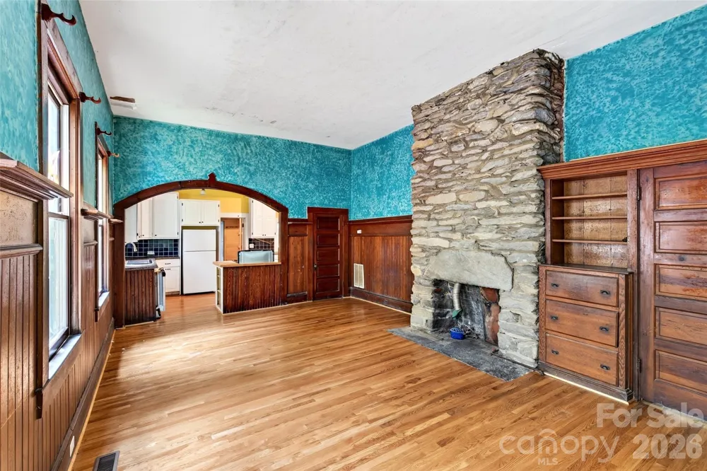 22 Woodbend Lane Black Mountain, NC 28711