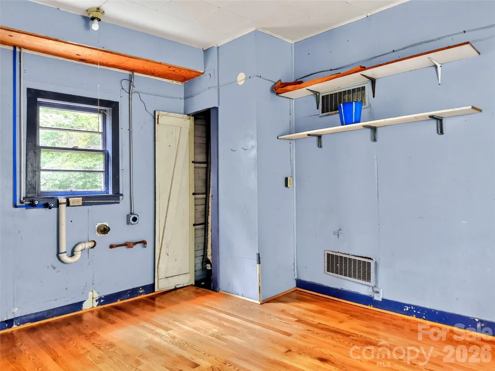 22 Woodbend Lane Black Mountain, NC 28711