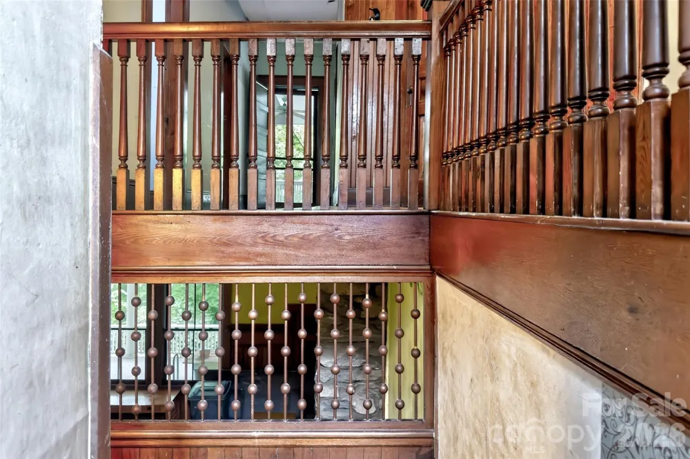 22 Woodbend Lane Black Mountain, NC 28711