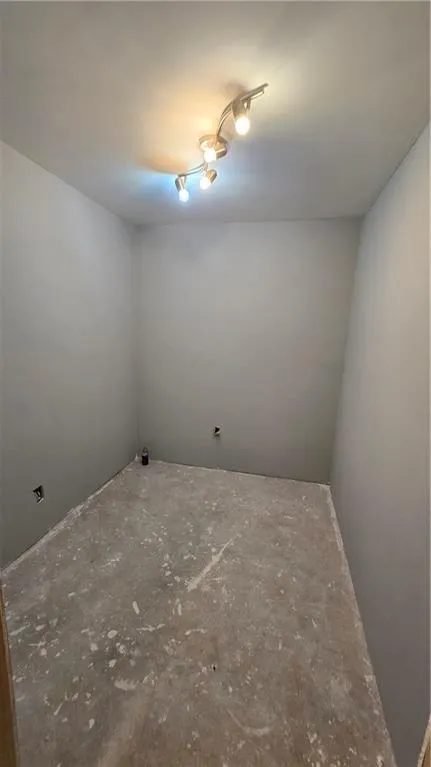 55 Colonial Court Senoia, GA 30276
