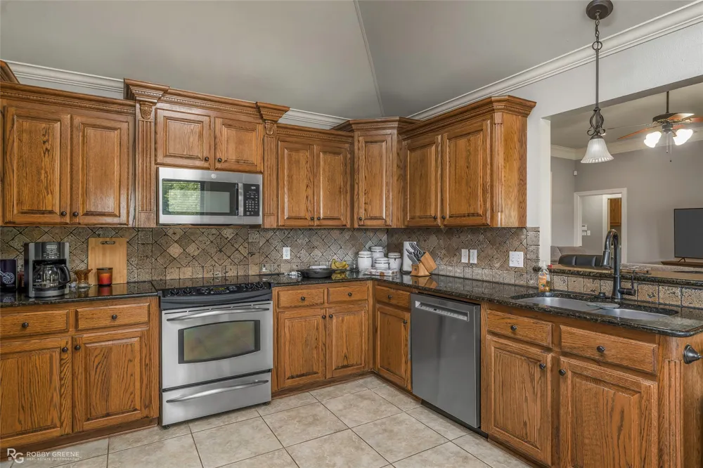 521 Brunswick Gardens Haughton, LA 71037