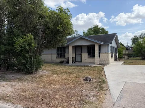 1113 E Basin Circle