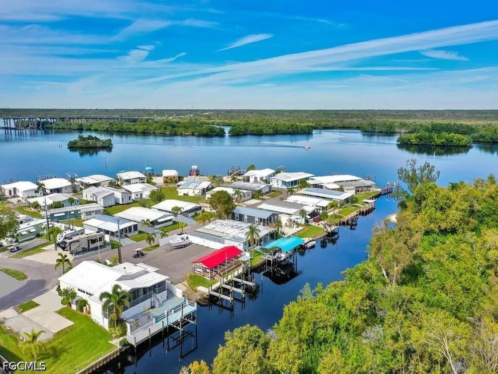 Shoreland Drive Fort Myers, FL 33905