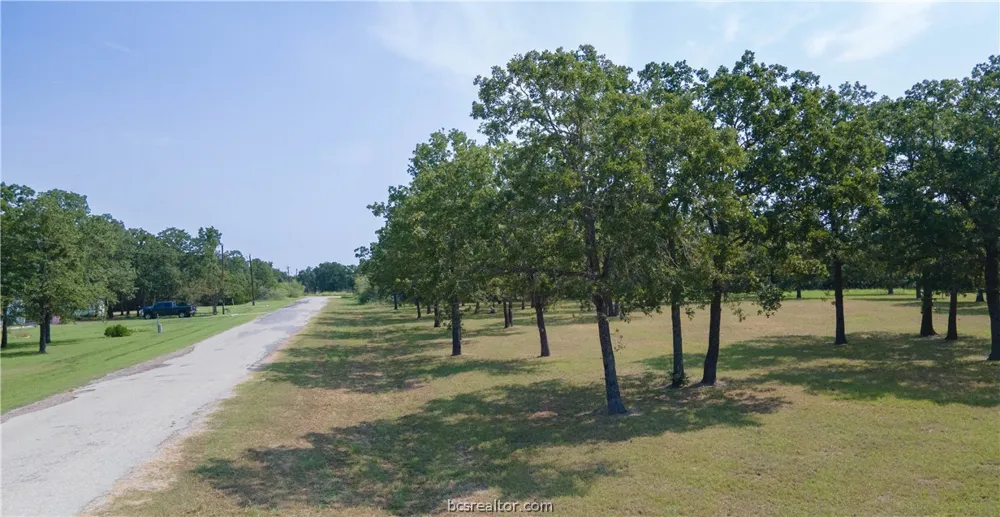 2 Overlook Drive Caldwell, TX 77836