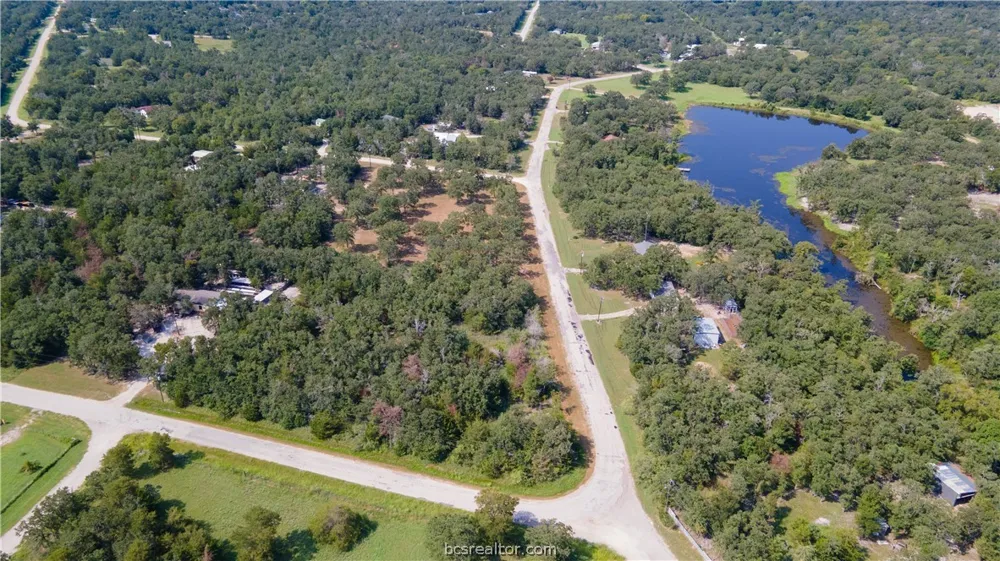 1 Mallard Drive S Caldwell, TX 77836