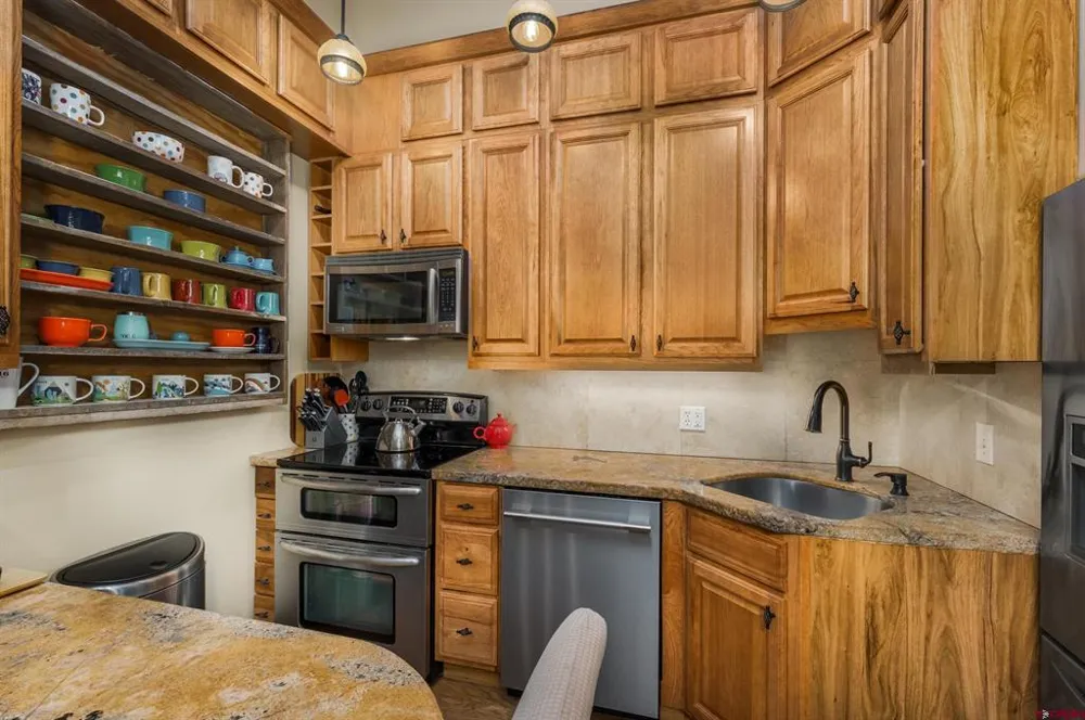 1001 Main Avenue #303 Durango, CO 81301