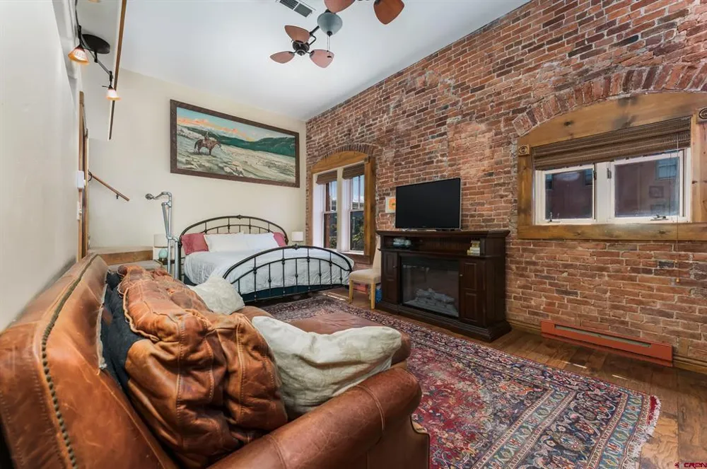 1001 Main Avenue #303 Durango, CO 81301
