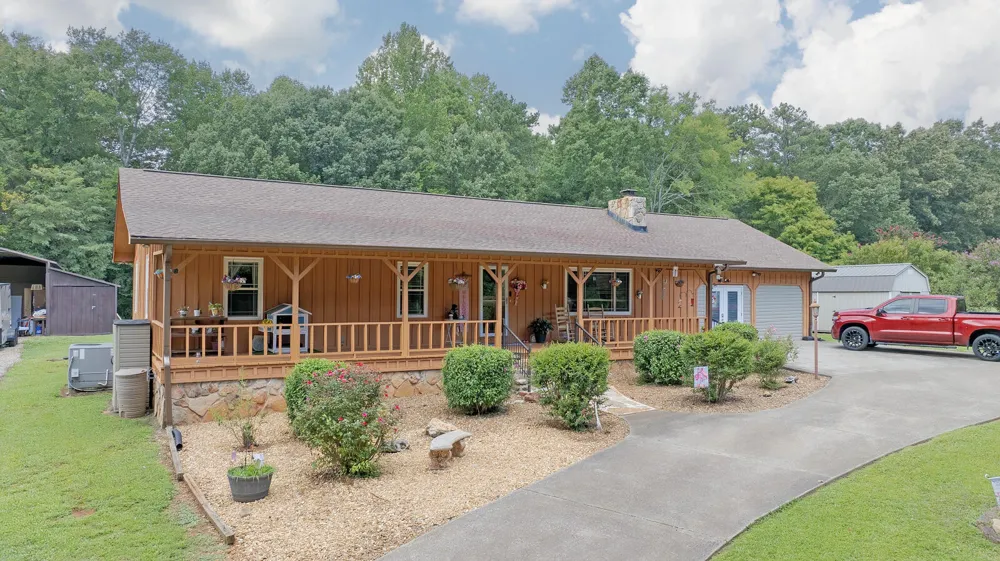 1798 County Road 700 Riceville, TN 37370
