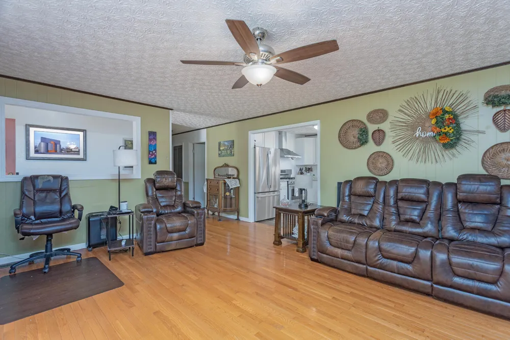 1798 County Road 700 Riceville, TN 37370