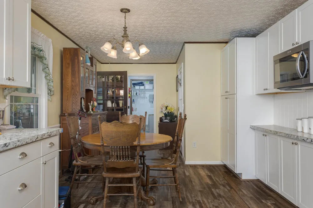 1798 County Road 700 Riceville, TN 37370