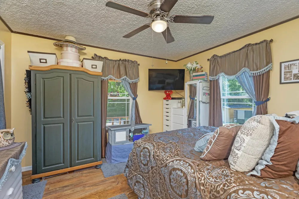 1798 County Road 700 Riceville, TN 37370
