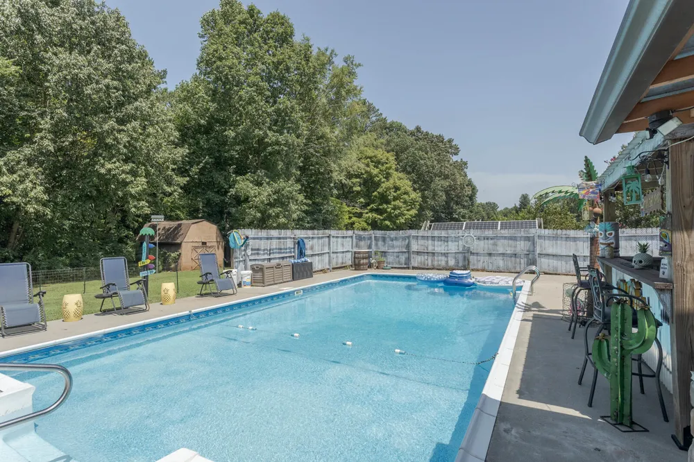 1798 County Road 700 Riceville, TN 37370