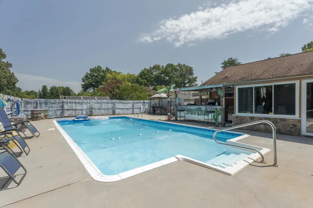 1798 County Road 700 Riceville, TN 37370