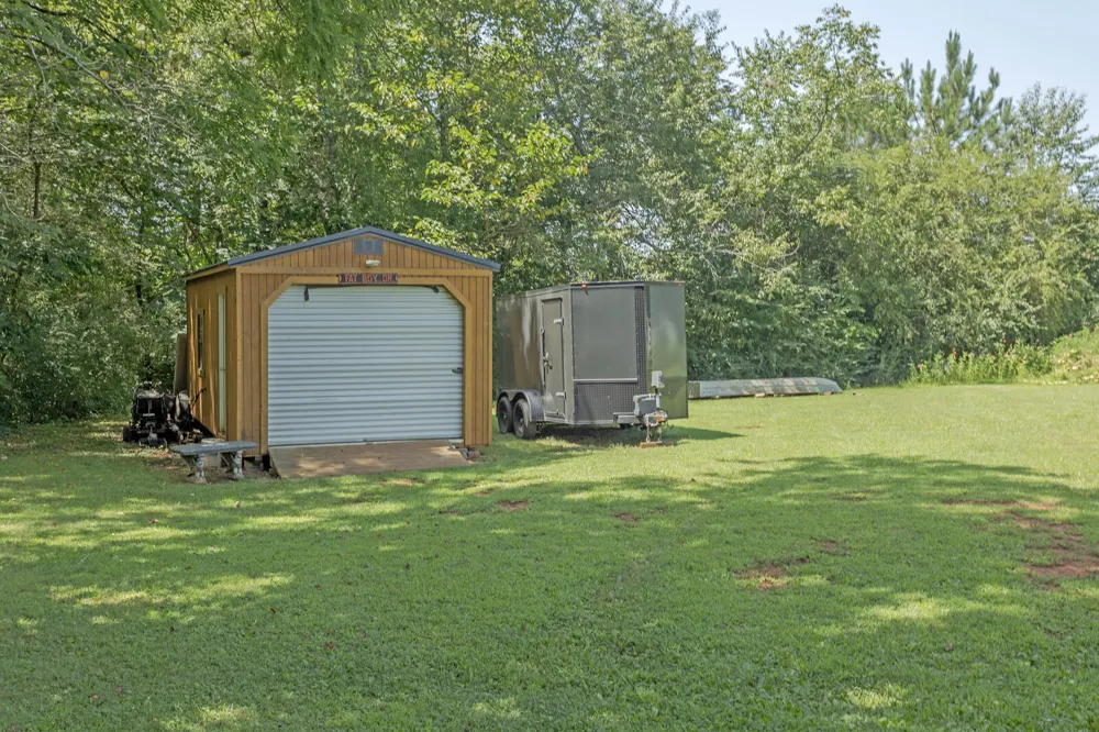 1798 County Road 700 Riceville, TN 37370