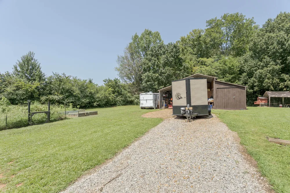 1798 County Road 700 Riceville, TN 37370